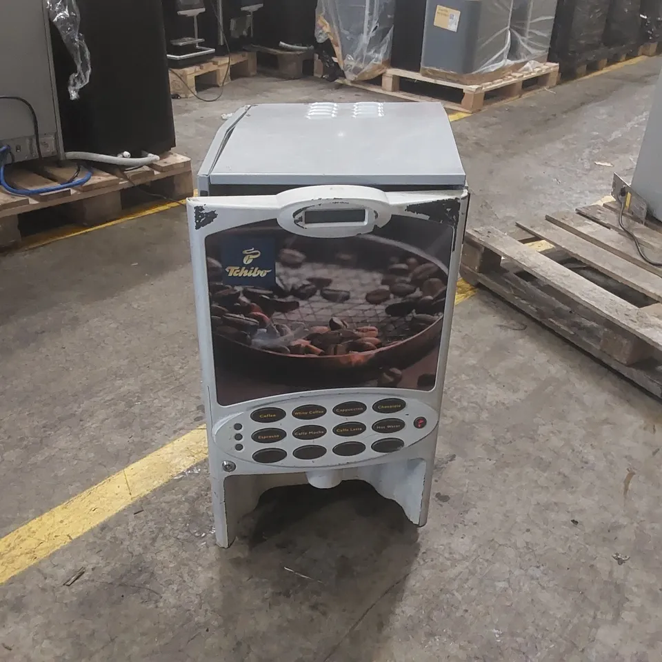 ADESSO COMMERCIAL COFFEE VENDING MACHINE