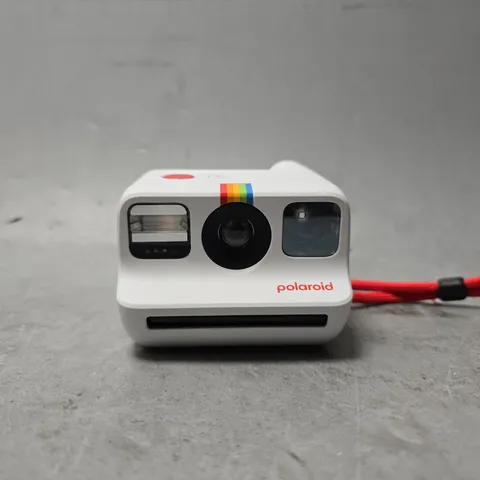 BOXED POLAROID GO INSTANT CAMERA GEN 2 