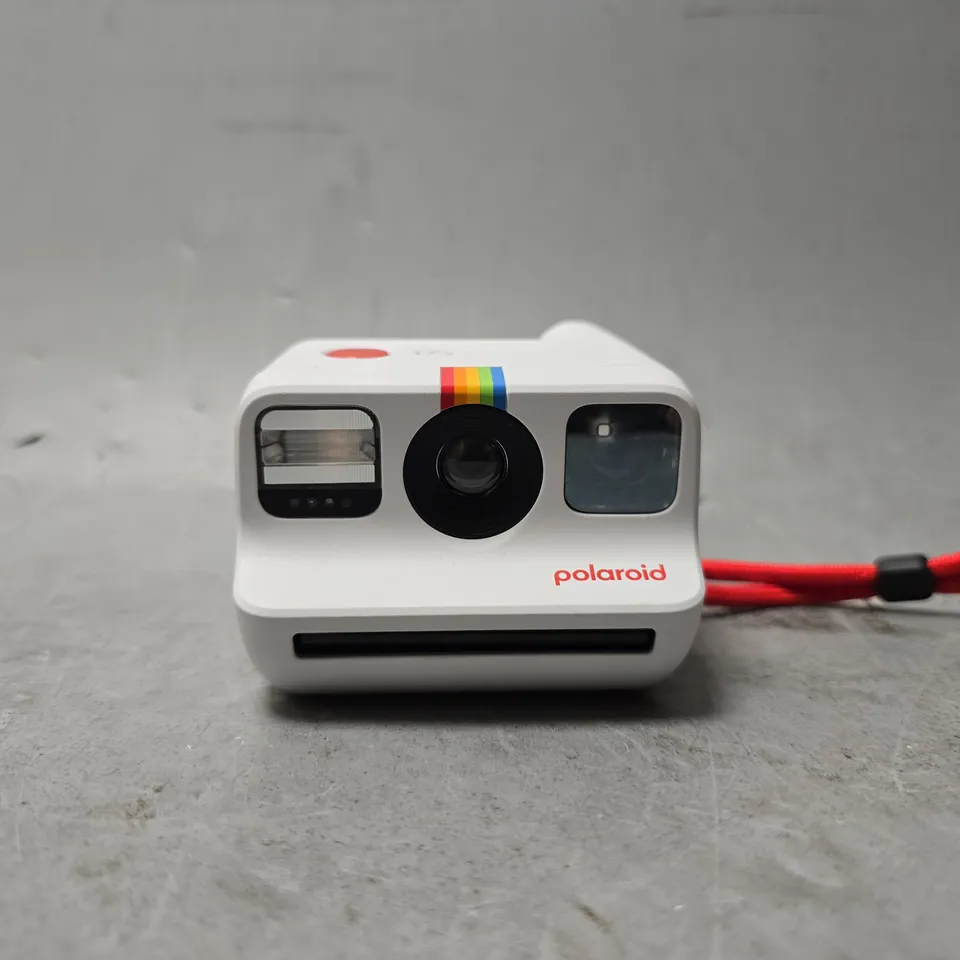 BOXED POLAROID GO INSTANT CAMERA GEN 2 