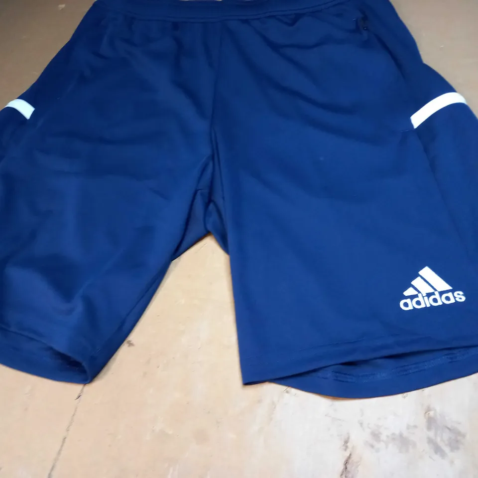 ADIDAS LOGO NAVY SHORTS SIZE L