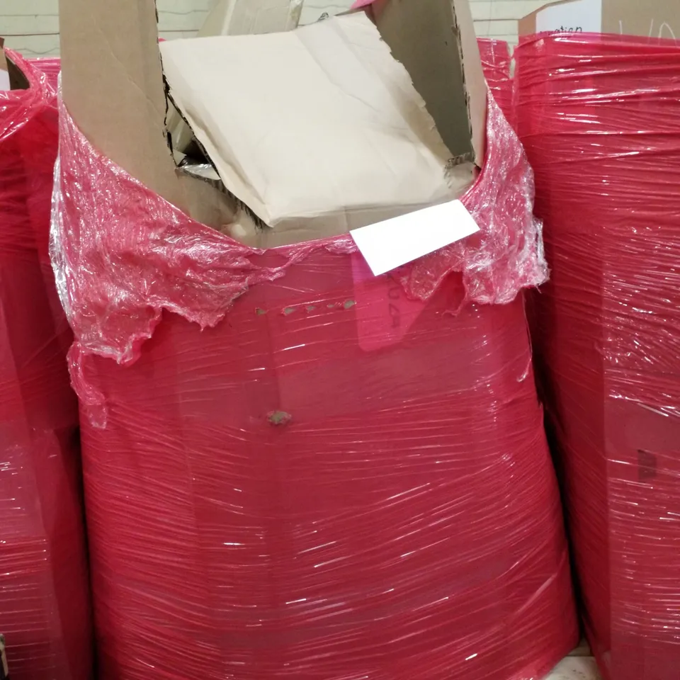 PALLET OF ASSORTED PRODUCTS INCLUDING BREAD MAKER, TOILET SEAT, LED BATTEN LIGHT, WALL DECOR, LED CEILING FAN 
