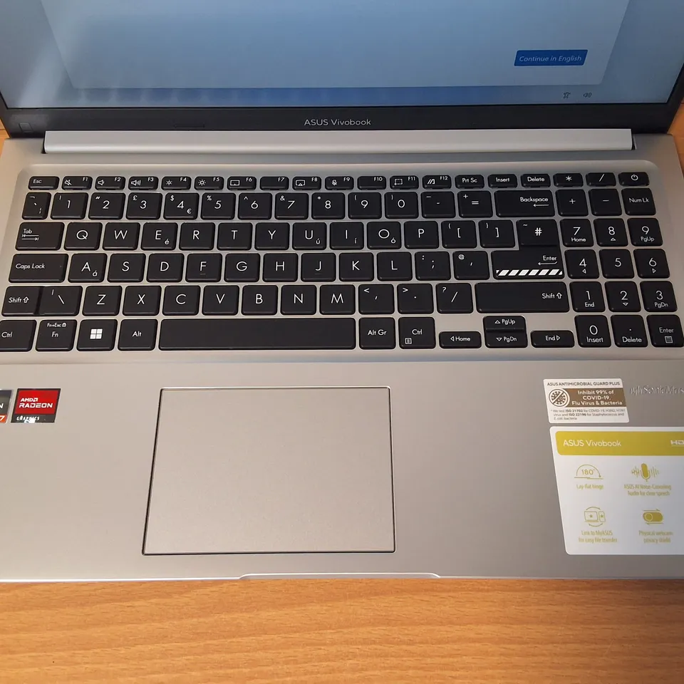 BOXED ASUS VIVOBOOK AMD R7-7730U 522GB SSD LAPTOP IN SILVER - M1502Y