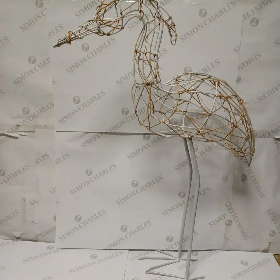 HOME2GARDEN LED BIRD ON STAKE
