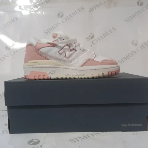 BOXED PAIR OF NEW BALANCE 550 TRAINERS IN WHITE/PINK UK SIZE 3.5