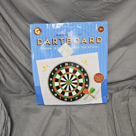 BOX OF APPROXIMATELY 20 ASSORTED HOUSEHOLD ITEMS INCLUDING MAGNETIC DARTBOARD DRAGONS BLOOD MOISTURISER AND CHRISTMAS TREE TOPPER 