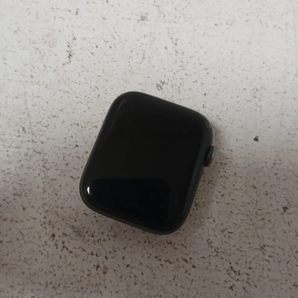 APPLE WATCH SERIES 6 44MM GPS ALUMINIUM SPACE GREY