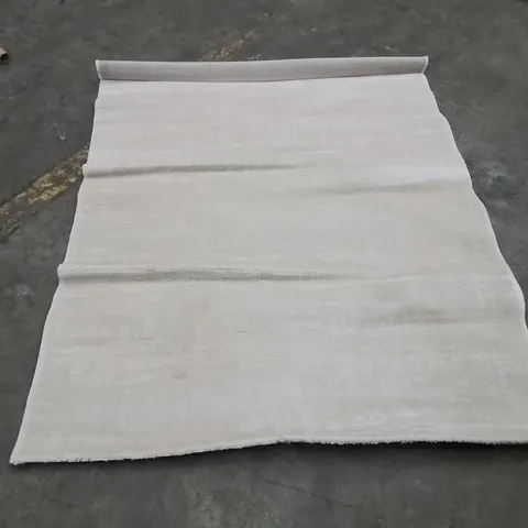 QUALITY DESIGNER AREA RUG - APPROXIMATELY 160X120CM