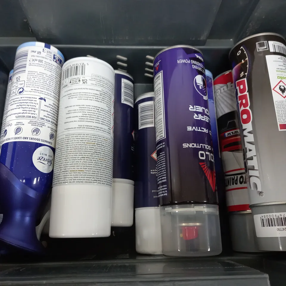 BOX OF APPROX 10 ASSORTED AEROSOLS TO INCLUDE - FABREZE AIR MIST - SOLO CLEAR LAQUER - COVER STAIN ECT