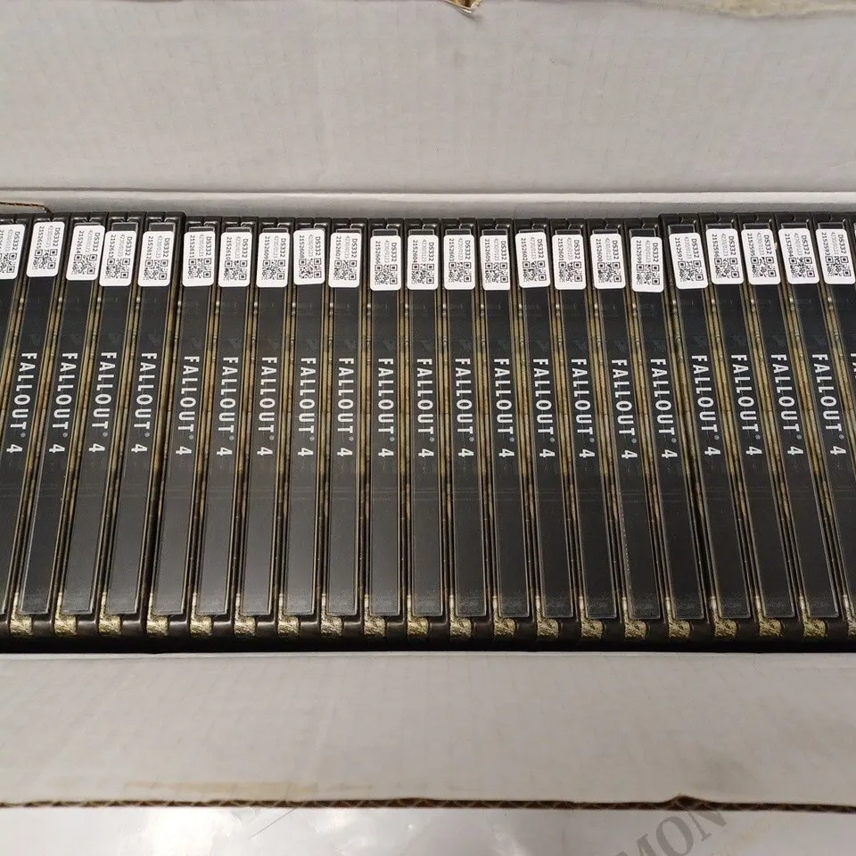 LOT OF 25 FALLOUT 4 STEELBOOK GAME CASES 