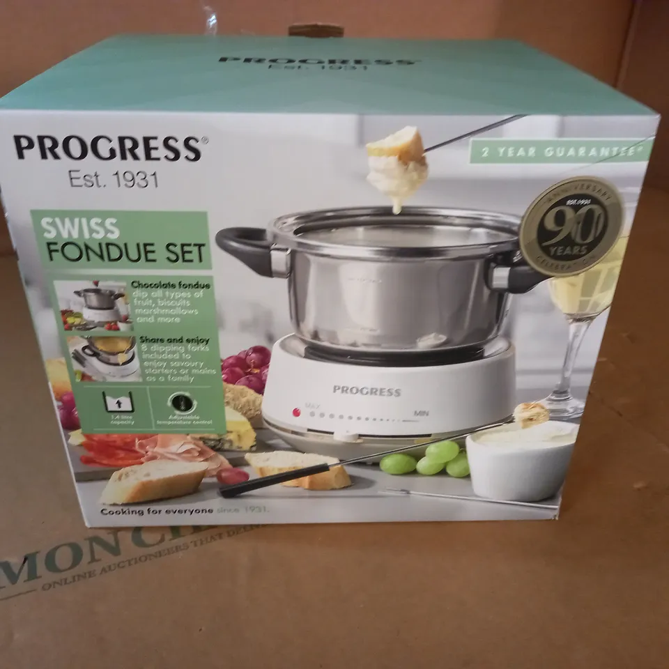 BOXED PROGRESS SWISS FONDUE SET 