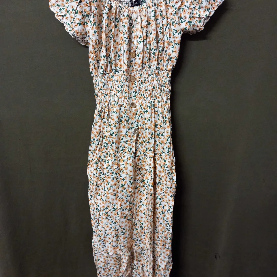 KURT MULLER WOMAN PUFFY SLEEVE MAXI DRESS IN FLORAL DESIGN IN WHITE - S/M