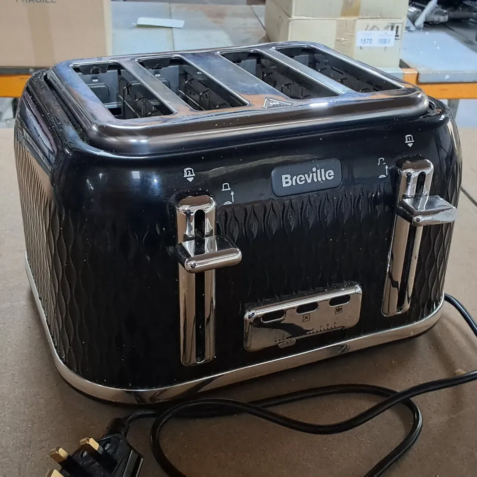 BREVILLE 4-SLICE TOASTER