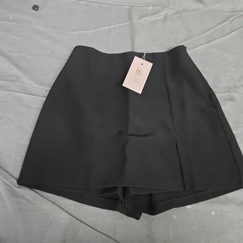 PINK BOUTIQUE ESSENTIAL ESCAPE BLACK SPLIT-FRONT SKORT, UK 8