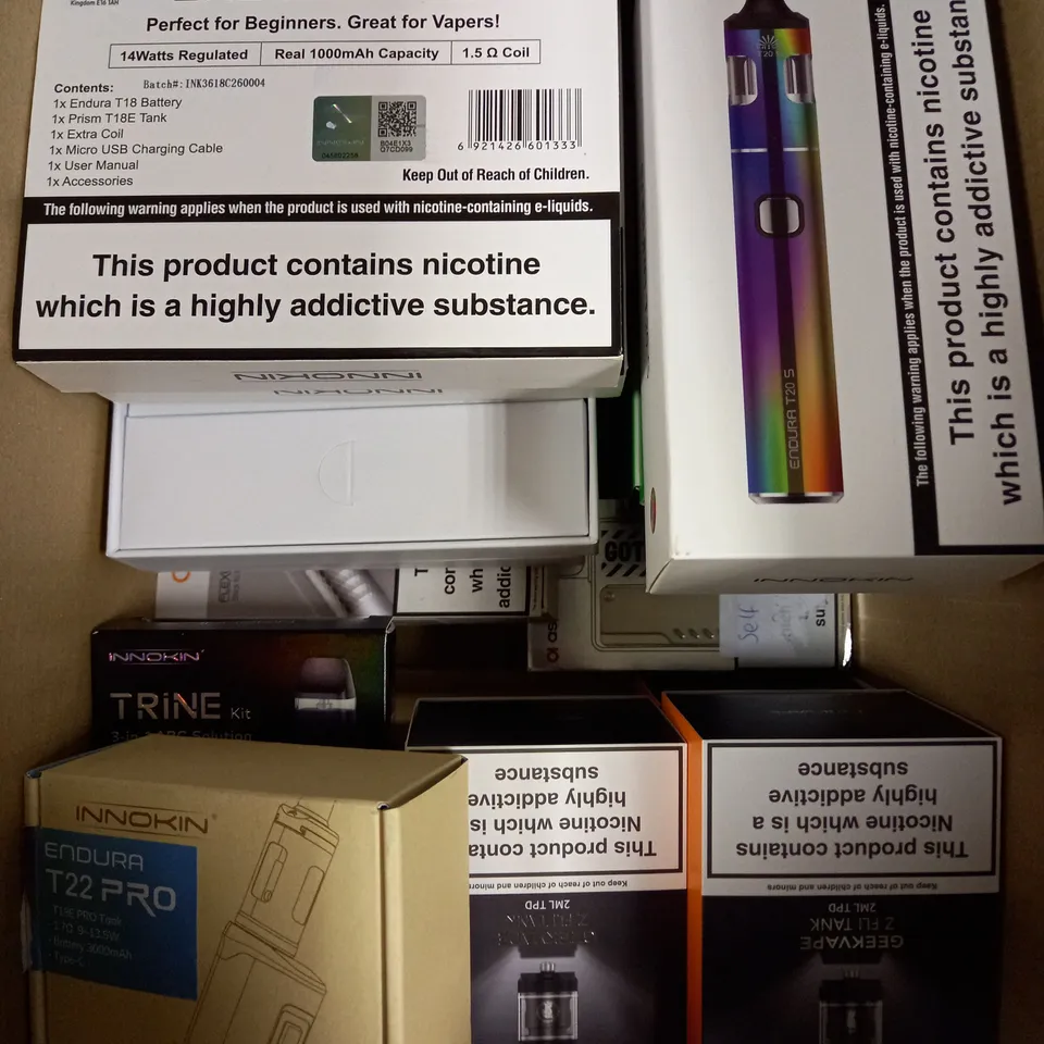 APPROXIMATELY 20 ASSORTED E-CIGARETTE PRODUCTS/ACCESSORIES TO INCLUDE GEEK VAPE, VAPORESSO, ASPIRE ETC 