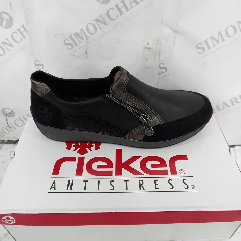 RIEKER TRAINER WITH ZIP BLACK - SIZE 7 1/2 - BOXED 