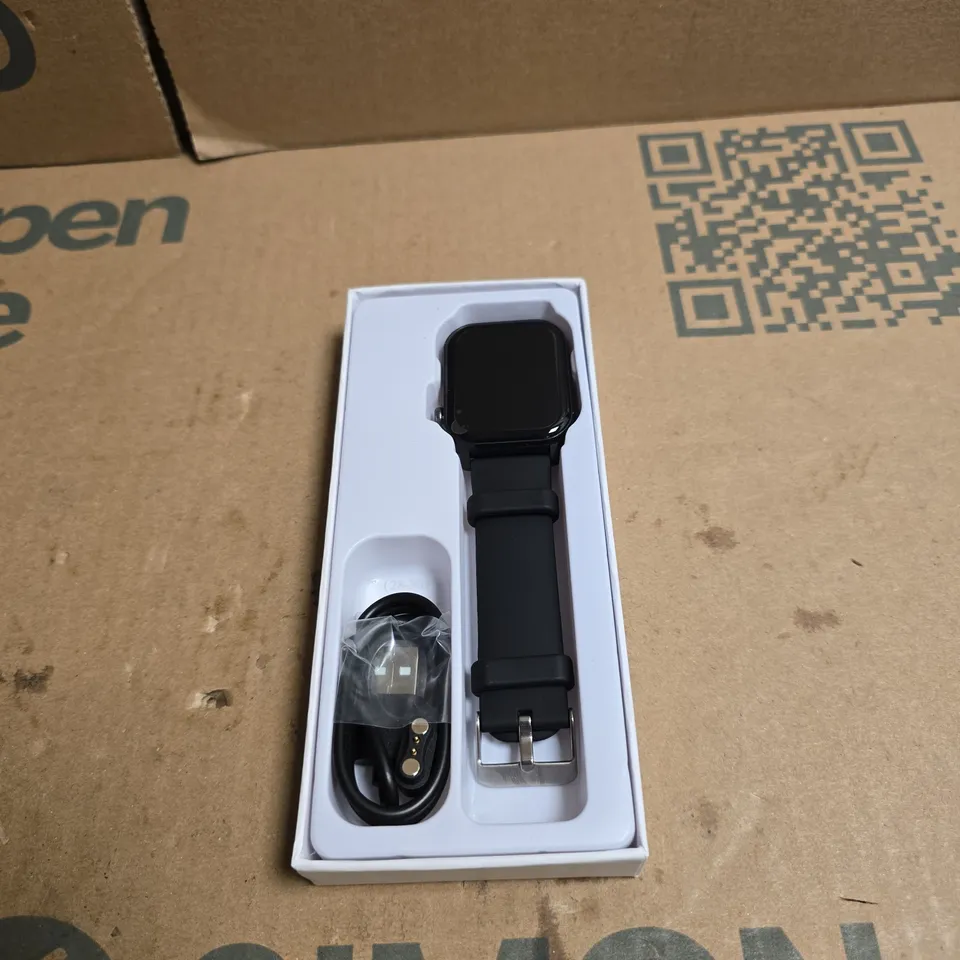 WEARABLES SMART WATCH IN BOX