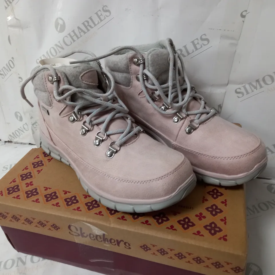 BOXED SKECHERS WARM PINK BOOTS - SIZE 5