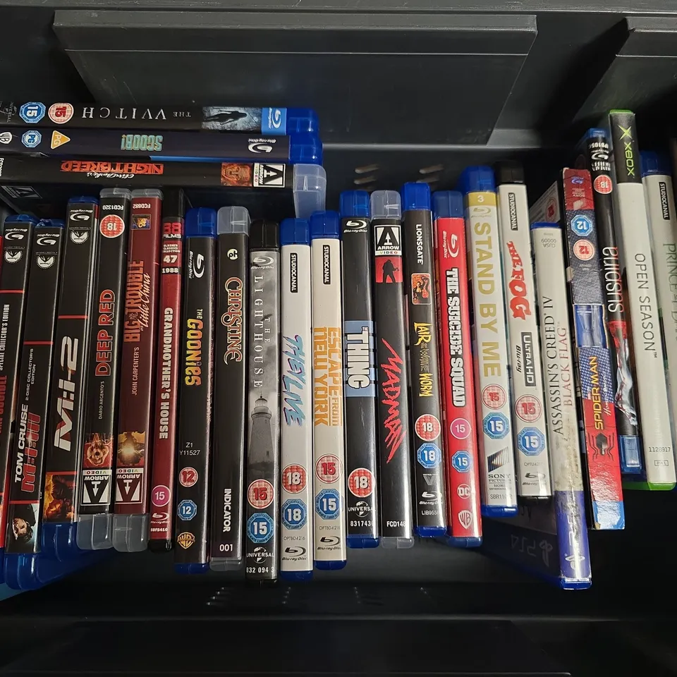 APPROXIMATELY 20 ASSORTED DVDS & GAMES TO INCLUDE ASSASINS CREED BLACK FLAG (PS4), THE NEW AVENGERS SERIES TWO, THE THING, ETC