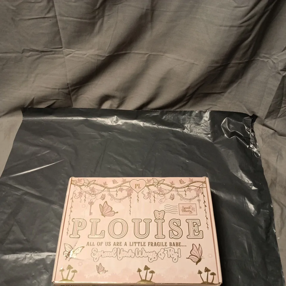 P LOUISE – PINK PACKAGING