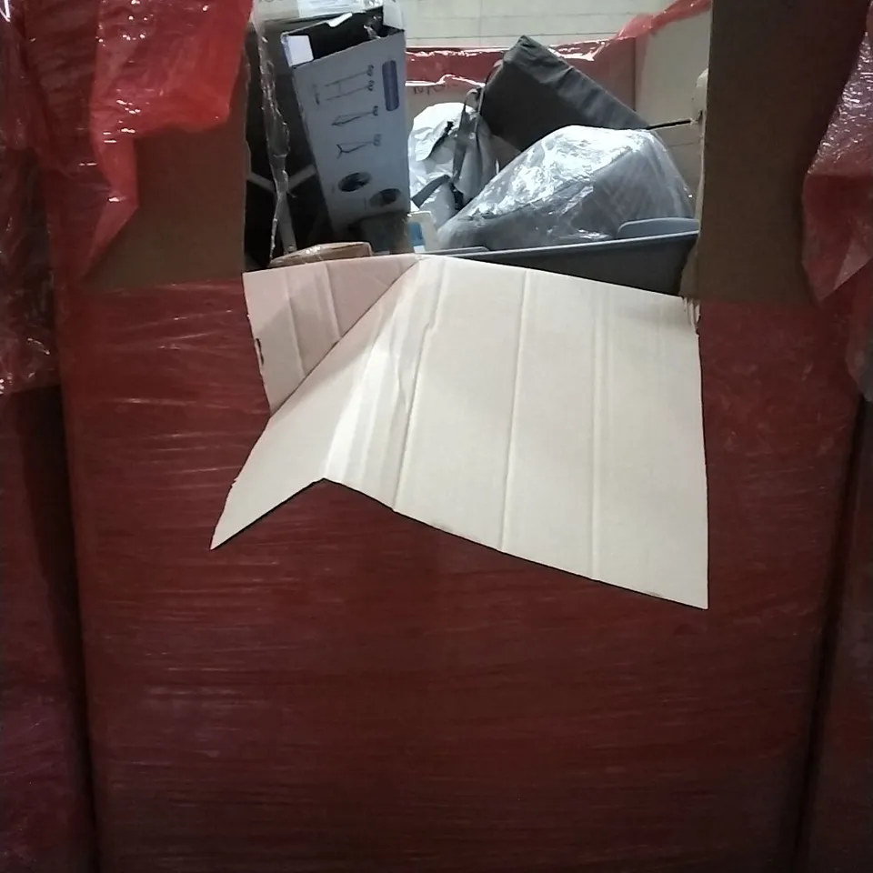 PALLET OF HOUSEHOLD ITEMS TO INCLUDE SCALES,CEILING LIGHT, 3PCS PICTURE FRAME SET,GLASS CHANDELIER AND OTHER ASSORTED ITEMS...