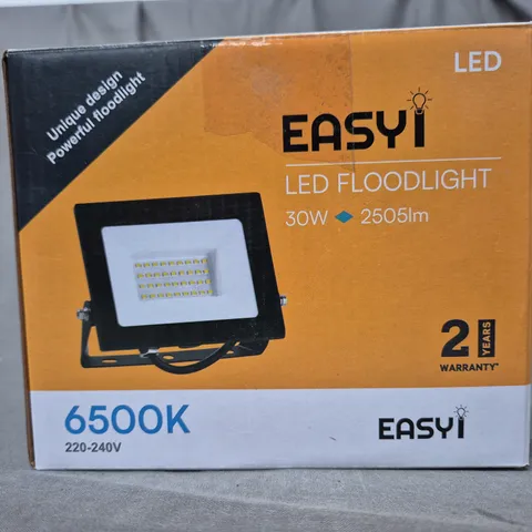 BOXED EASYI 6500K 30W LED FLOODLIGHT