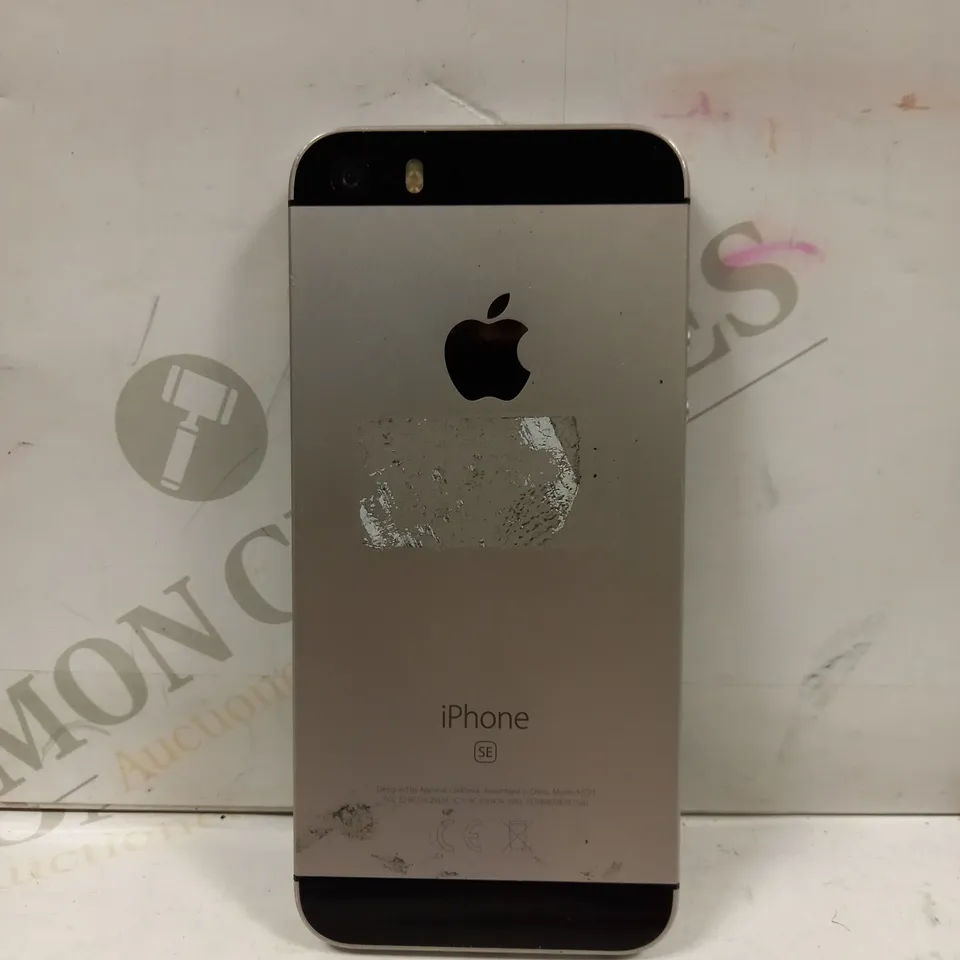 APPLE IPHONE SE SMARTPHONE 