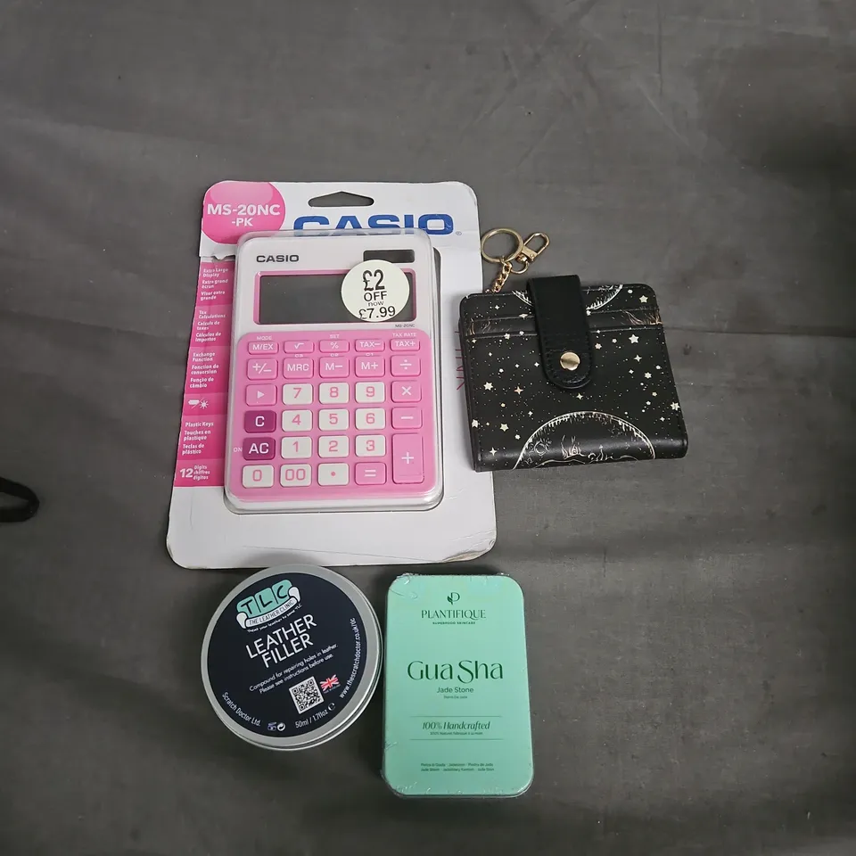 APPROXIMATELY 15 ASSORTED HOUSEHOLD ITEMS TO INCLUDE CASIO CALCULATOR, GUA SHA JADE STONE,THE LEATHER CLINIC LEATHER FILLER , ETC