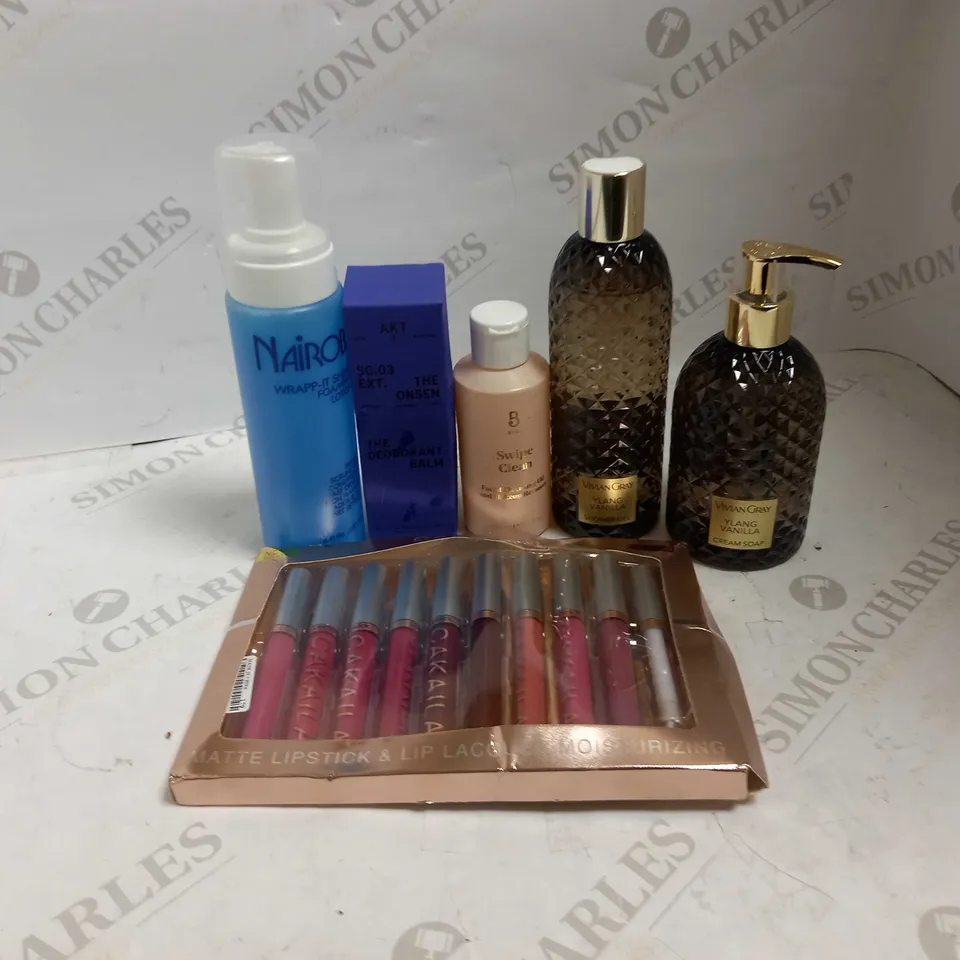LOT OF APPROXIMATELY 20 ASSORTED HEALTH & BEAUTY ITEMS, TO INCLUDE VIVIAN GRAY, BYBI, LIPSTICK, ETC