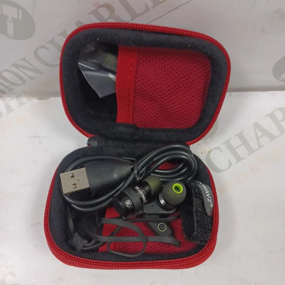 BRAINWAVZ WIRELESS IN EAR HEADPHONES WITH CARRY CASE 