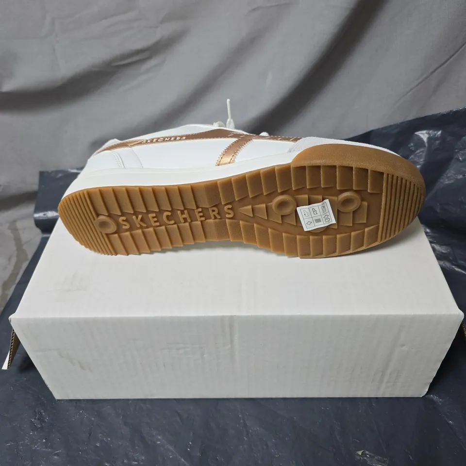 SKECHERS WHITE TRAINERS WITH ROSE GOLD SIDE STRIPE SIZE 8
