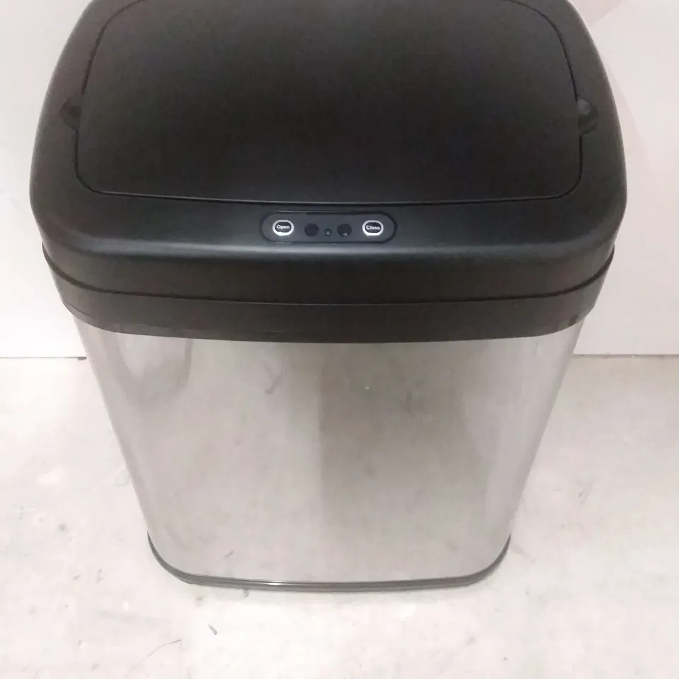BOXED 20L AUTOMATIC KITCHEN BIN WITH CENSOR WITH INSERT (BLACK)