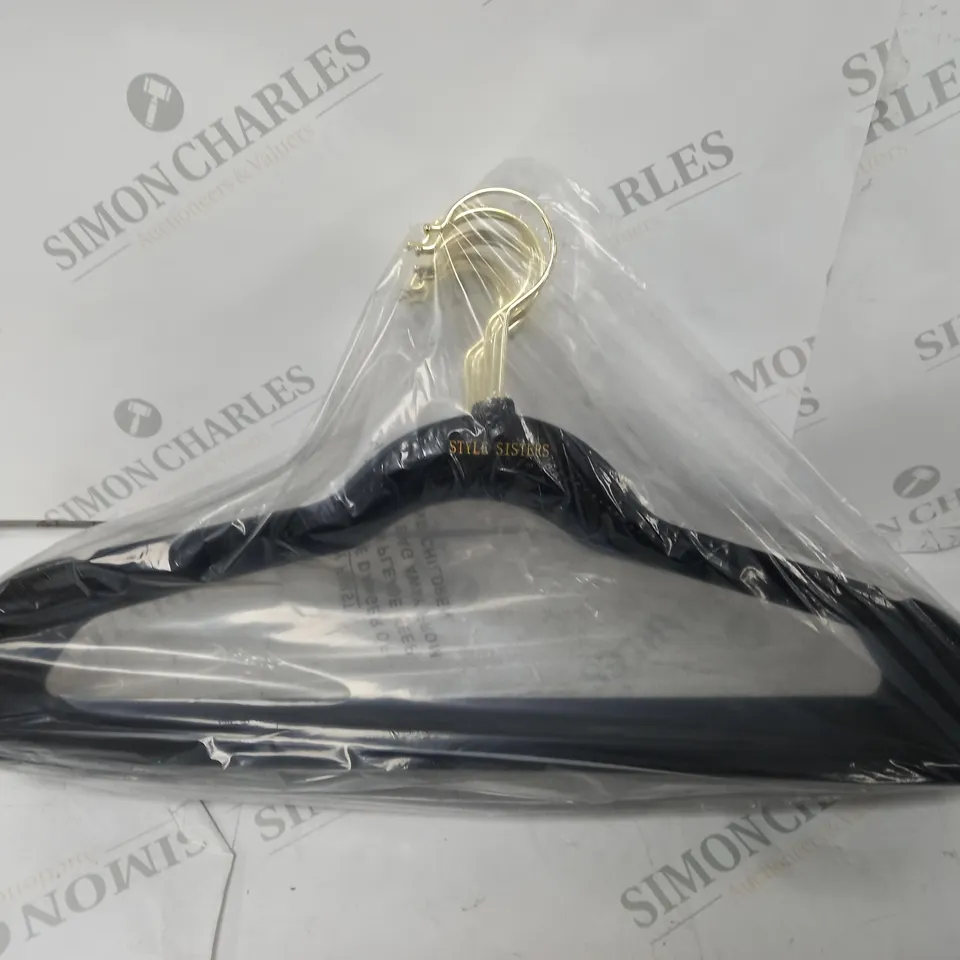 STYLE SISTERS GOLD/BLACK COAT HANGARS (30 IN TOTAL)