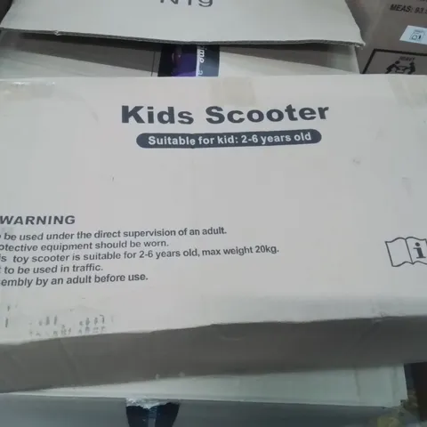 BOXED KIDS SCOOTER 