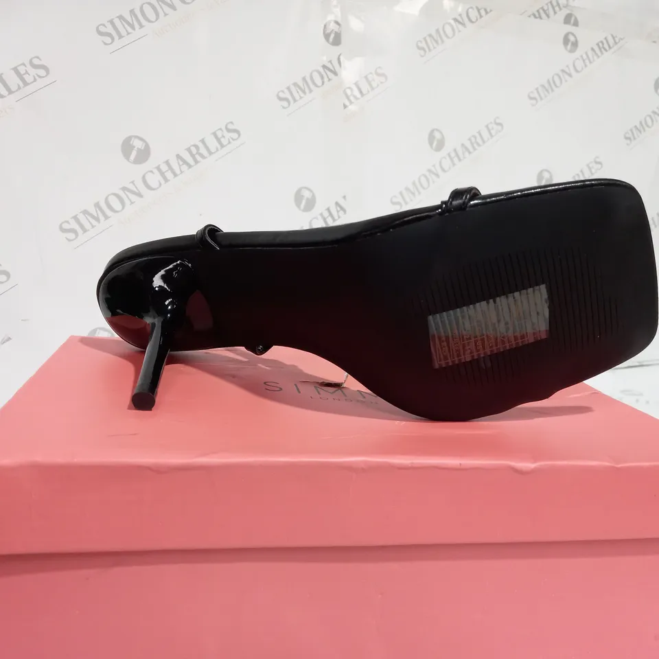 BOXED SIMMI LONDON BLACK WIDE FOOTED HEELS - SIZE UK 9