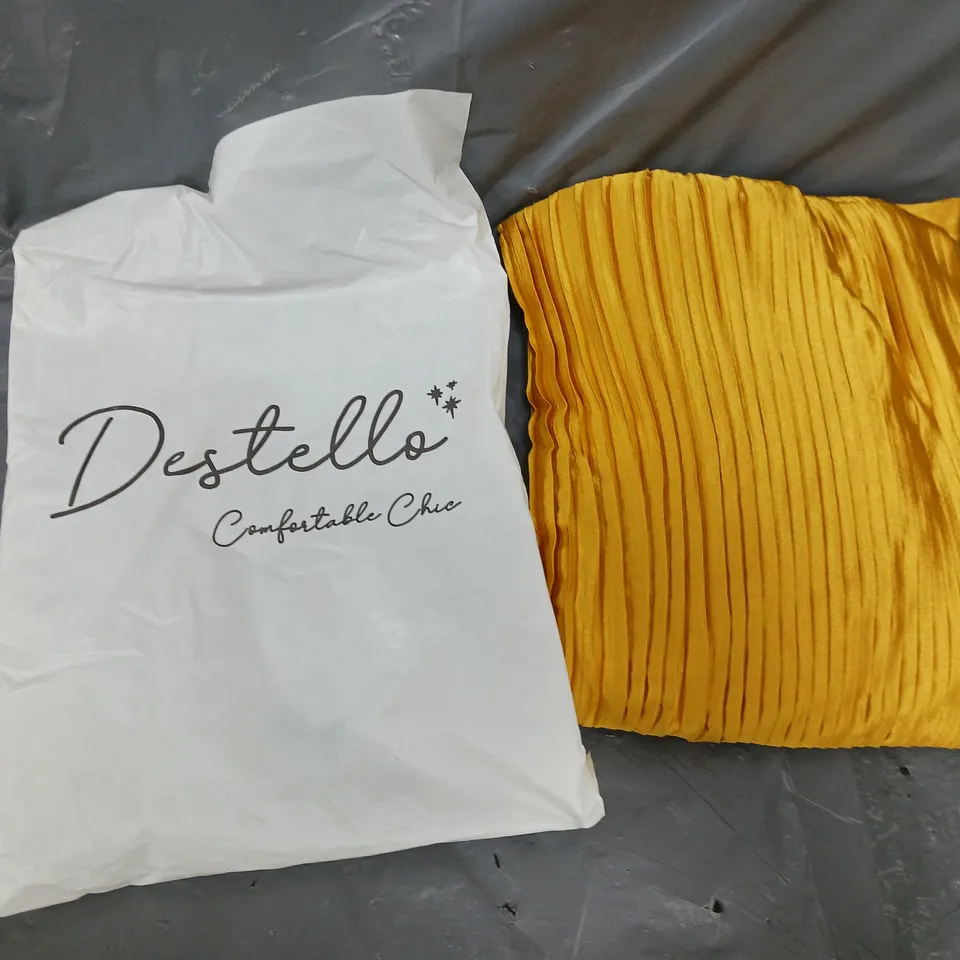 3 BRAND NEW GOLD PLEATED SKIRT XL 