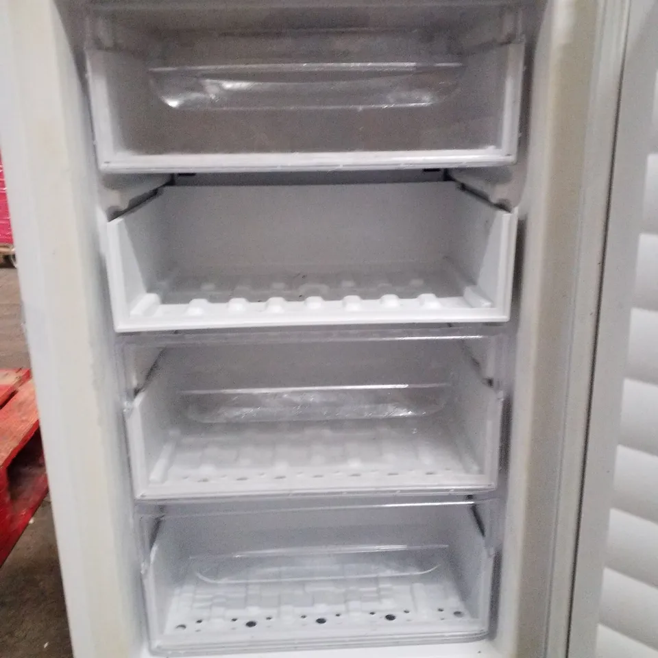 SIA RFF102 50/50 INTEGRATED WHITE BUILT IN FROST FREE FRIDGE FREEZER - UNPROCESSED RAW RETURN