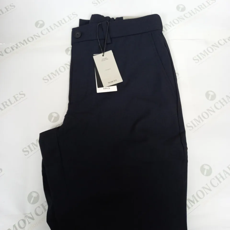 MNG CROPPED SLIM FIT NAVY TROUSERS SIZE 30