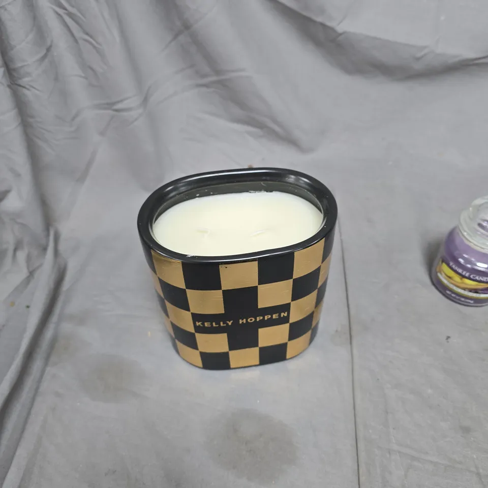 LOT OF APPROXIMATELY 10 ASSORTED CANDLES TO INCLUDE: KELLY HOPPEN AND YANKEE 