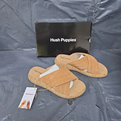 BOXED PAIR HUSH PUPPIES SARAH SLIDE TAN SIZE 6 