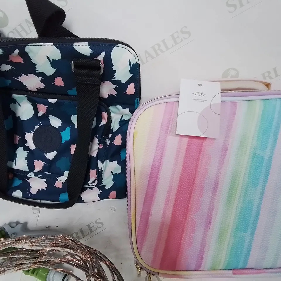 LOT OF 5 ASSORTED HOUSEHOLD ITEMS TO INCLUDE TILI MAKE UP ORGANISER,KILLING BAG AND BUILD CRAFT HOSE
