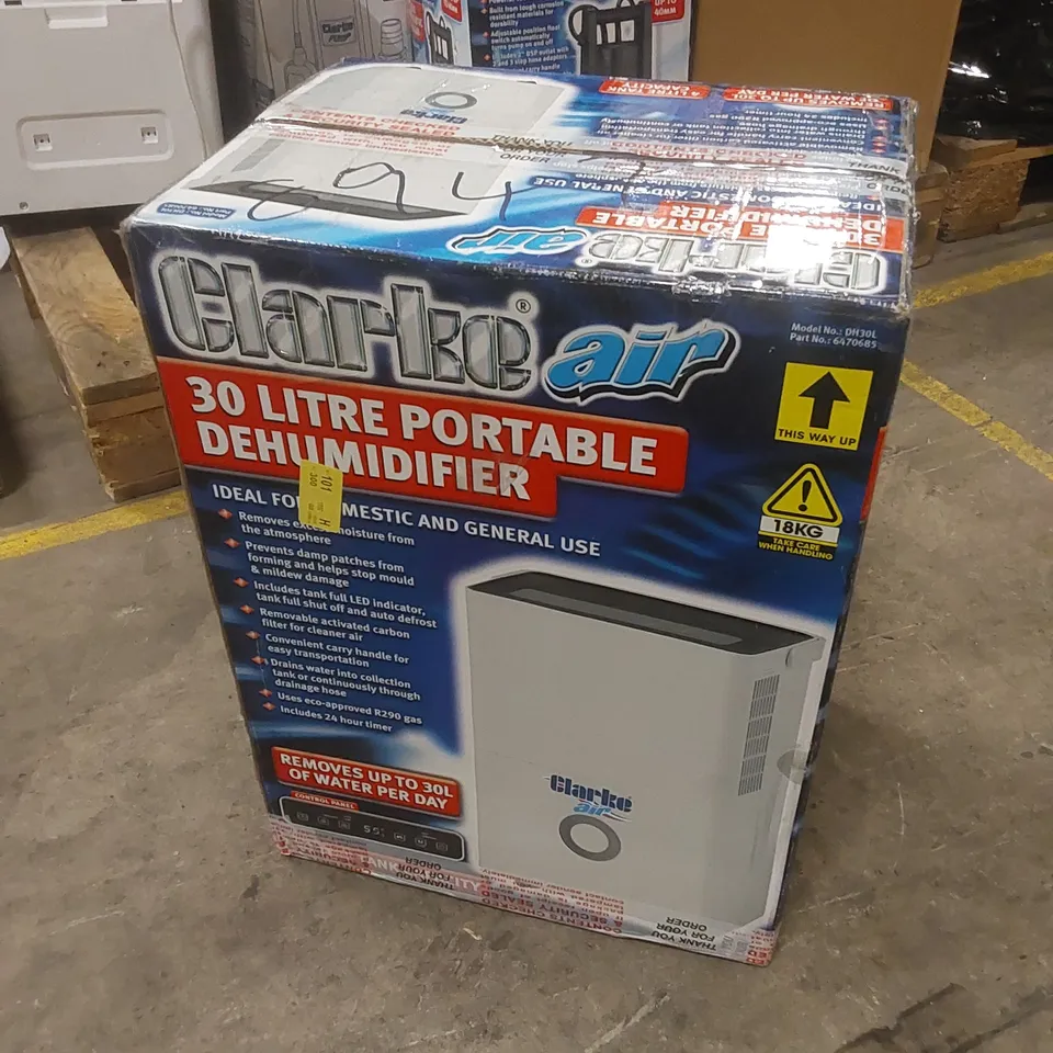 BOXED CLARKE DH30L 30 LITRE PORTABLE DEHUMIDIFIER 230V (R290 GAS)