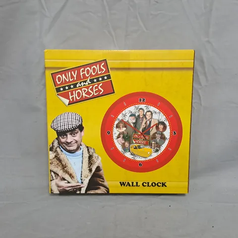 ONLY FOOLS AND HORSES WALL CLOCK – RED ROUND CLOCK WITH CAST COLLAGE