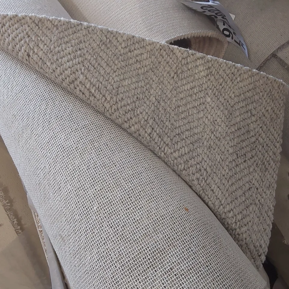 ROLL OF QUALITY LAKELAND WEAVE WINDERMERE HERD FLAT CARPET - APPROXIMATELY 4 x 3.48m