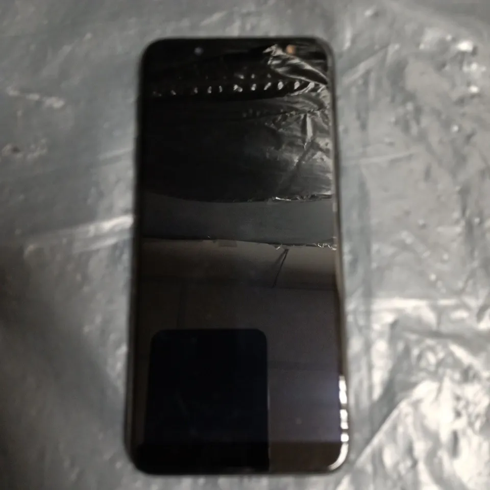 SAMSUNG J6 SMARTPHONE