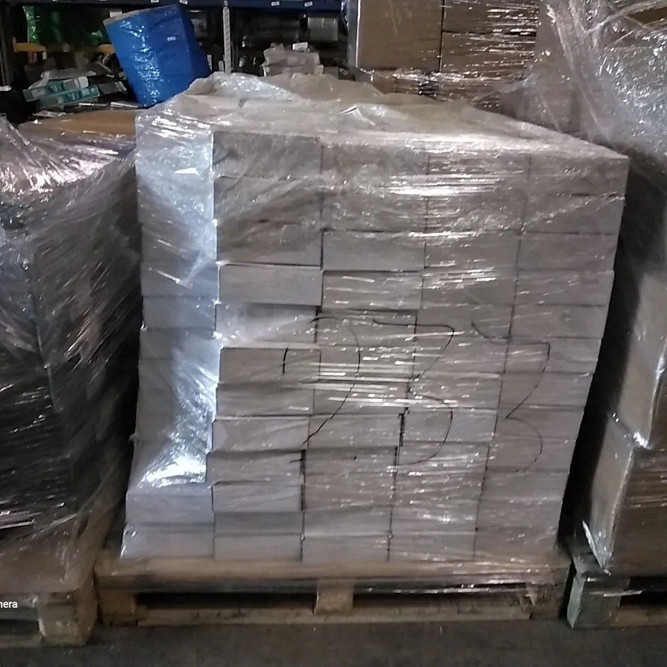 PALLET OF APPROXIMATELY 230 BOXES OF EASILOCKS SET OF SCRUNCHIES - MALIBU BLONDE 