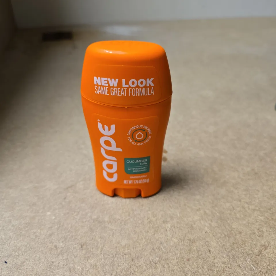 APPROXIMATELY 20 ASSORTED COSMETIC ITEMS INCLUDING BULL DOG MOISTURISER , SLICK GORILLA SHAMPOO & CONDITIONER AND CARPE DEODORANT