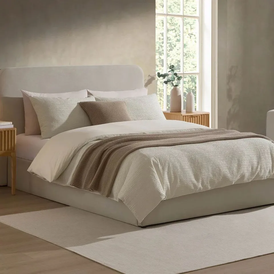 BOXED DUSK ASCOT OTTOMAN STORAGE BED - NATURAL // SIZE: 4FT SMALL DOUBLE (2 BOXES)