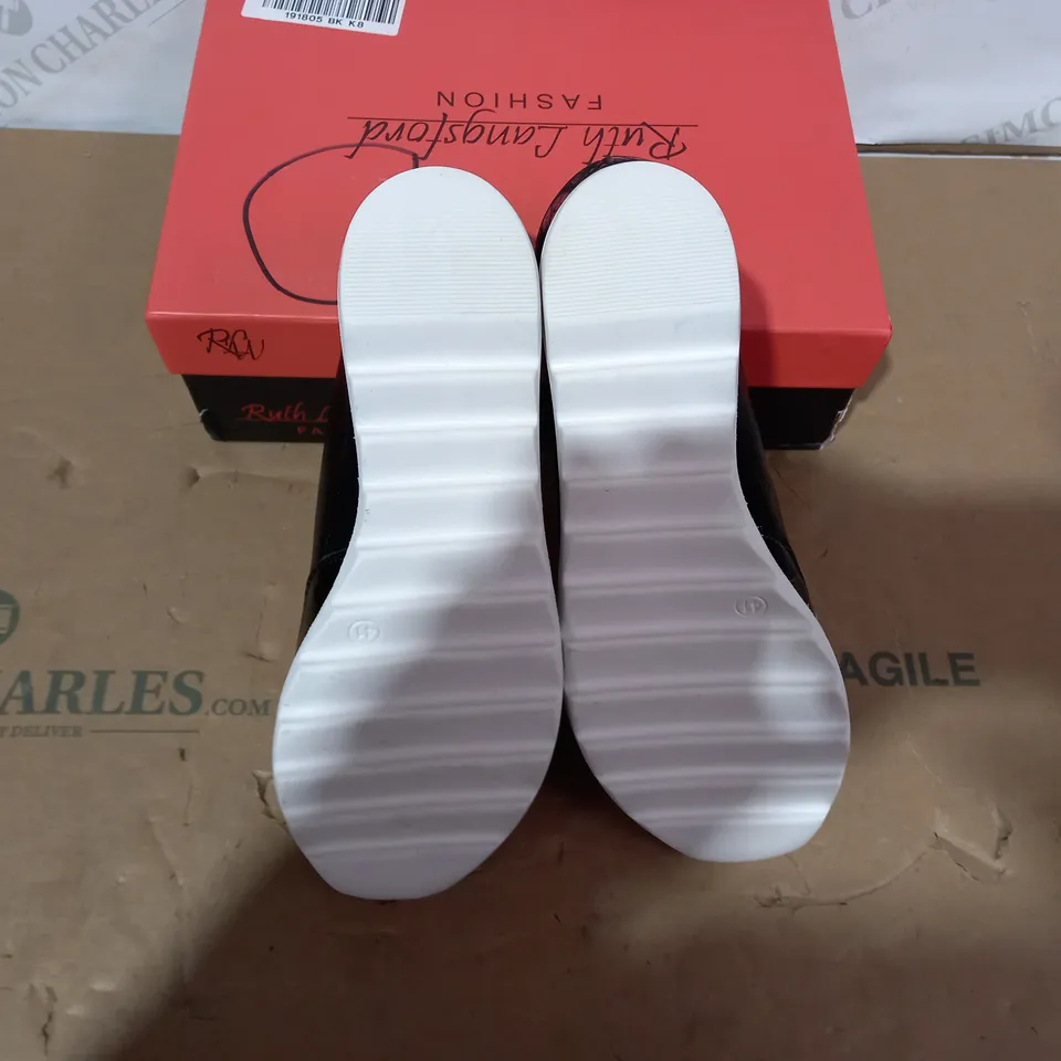 BOXED PAIR OF RUTH LANGSFORD SHOES - SIZE 41