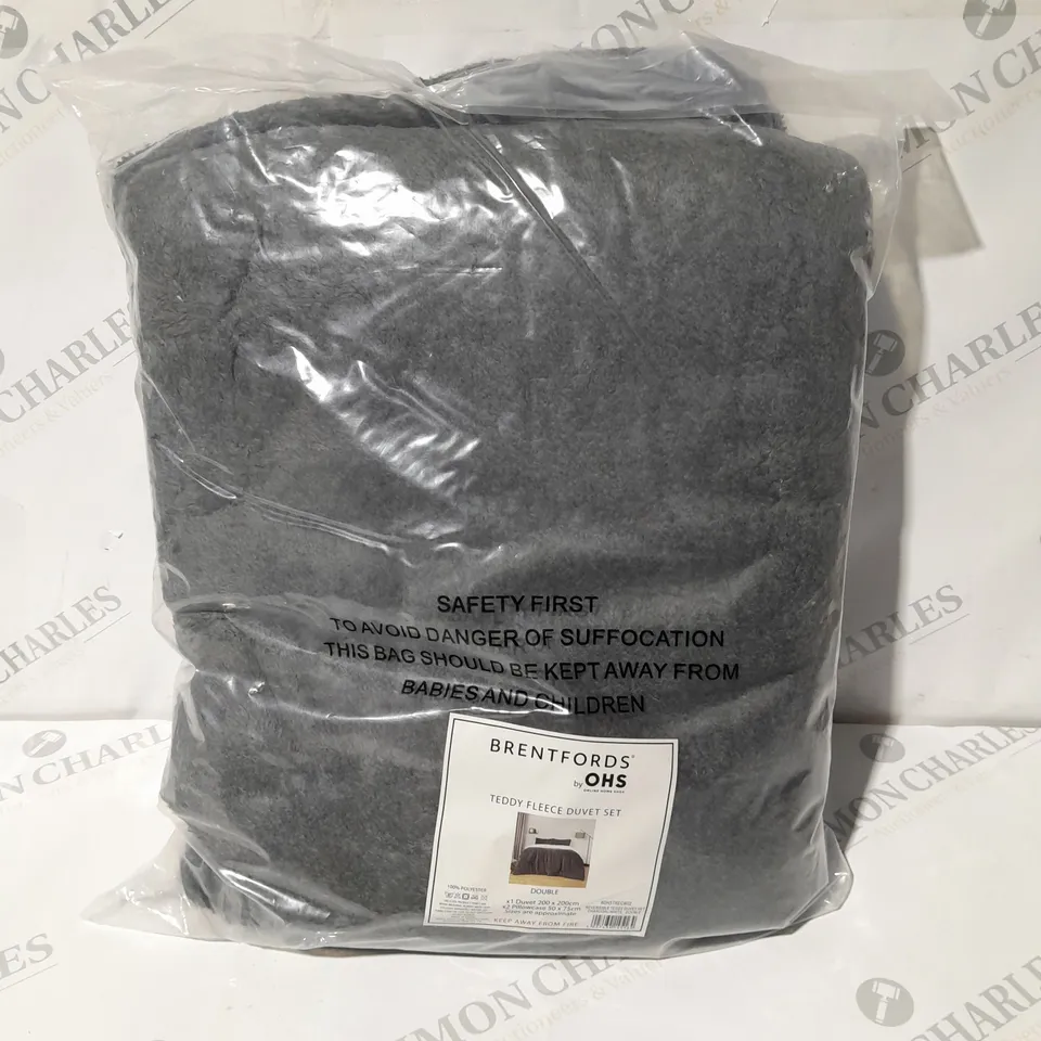 BRENTFORDS OHS TEDDY FLEECE DUVET SET - DOUBLE 