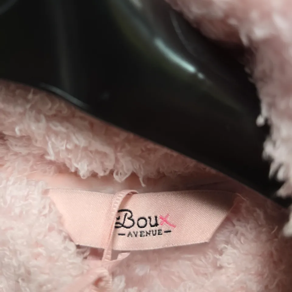 BOUX AVENUE PINK FLUFFY BOUCLE LONG GOWN – UK M